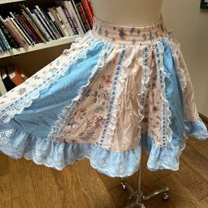Folk inspired Cute Lacy Mini Skirt